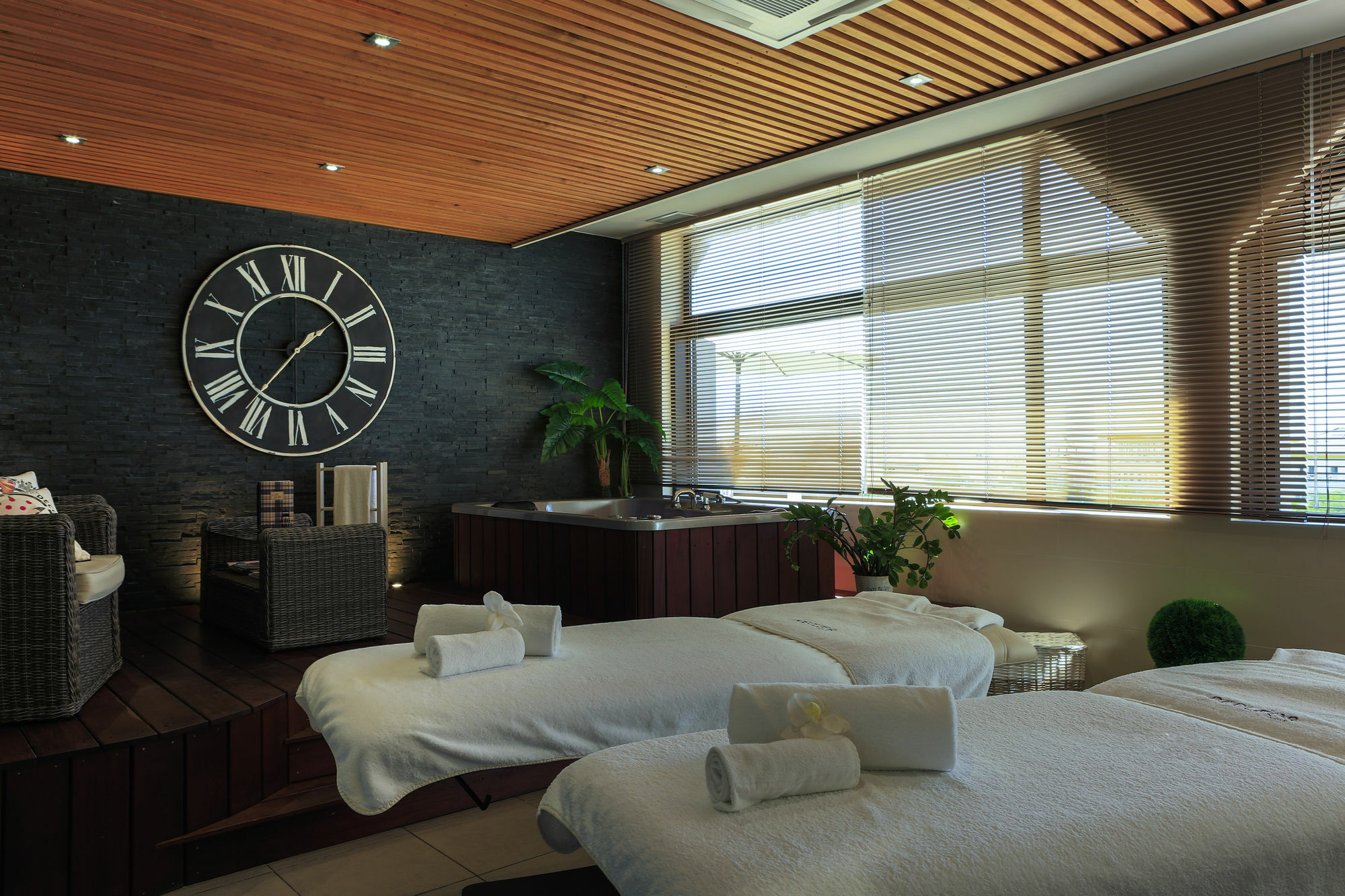 Côte Ouest Hôtel Thalasso&Spa Les Sables d'Olonne - MGallery Exterior foto